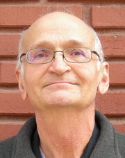 Headshot of Bruce Thummel
